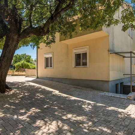 Amazing In Dubasnica مالينسكا